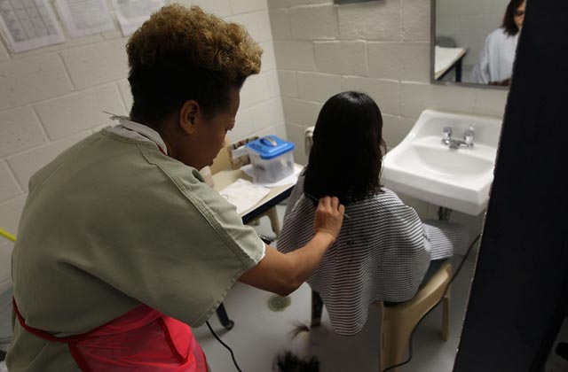 Immigrant Detainees Work for a Dollar a Day