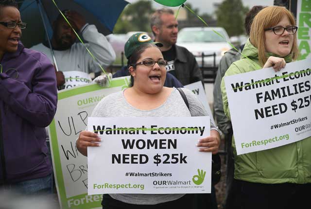 Hundreds of Moms Protest Wal-Mart This Week
