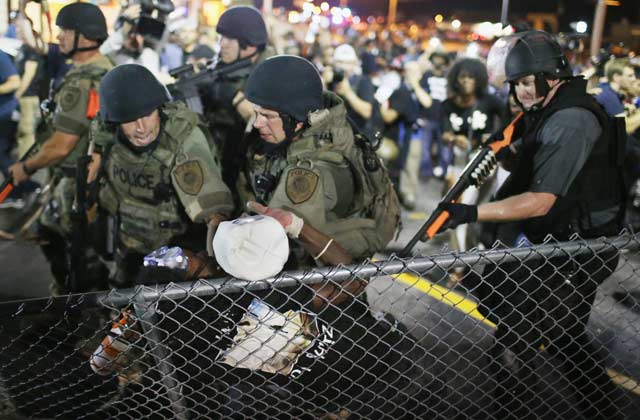 Cop In Ferguson Who Yelled “I Will F–king Kill You” Removed from Duty