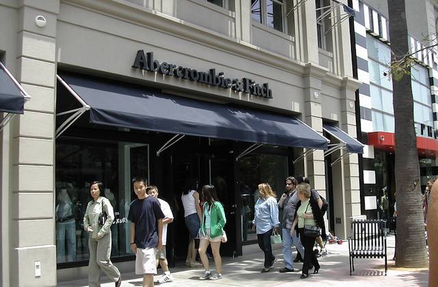 Supreme Court Hears Muslim Woman’s Challenge to Abercrombie & Fitch
