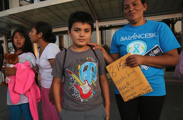 Los Angeles Public Schools Open for Child Migrants