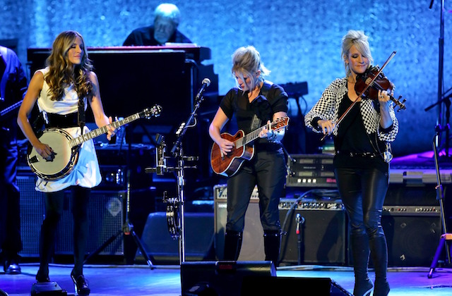 Dixie Chicks Co-signs Beyoncé’s Country Music Bonafides With This ‘Daddy Lessons’ Cover