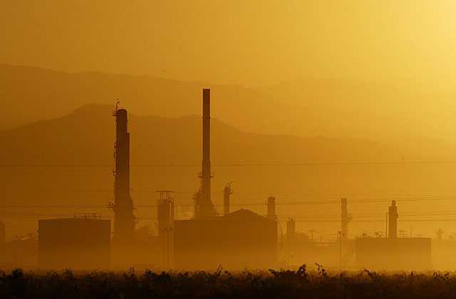 SCOTUS Denies Industry Bid to Hear Case on Pollution Emission Limit Loophole