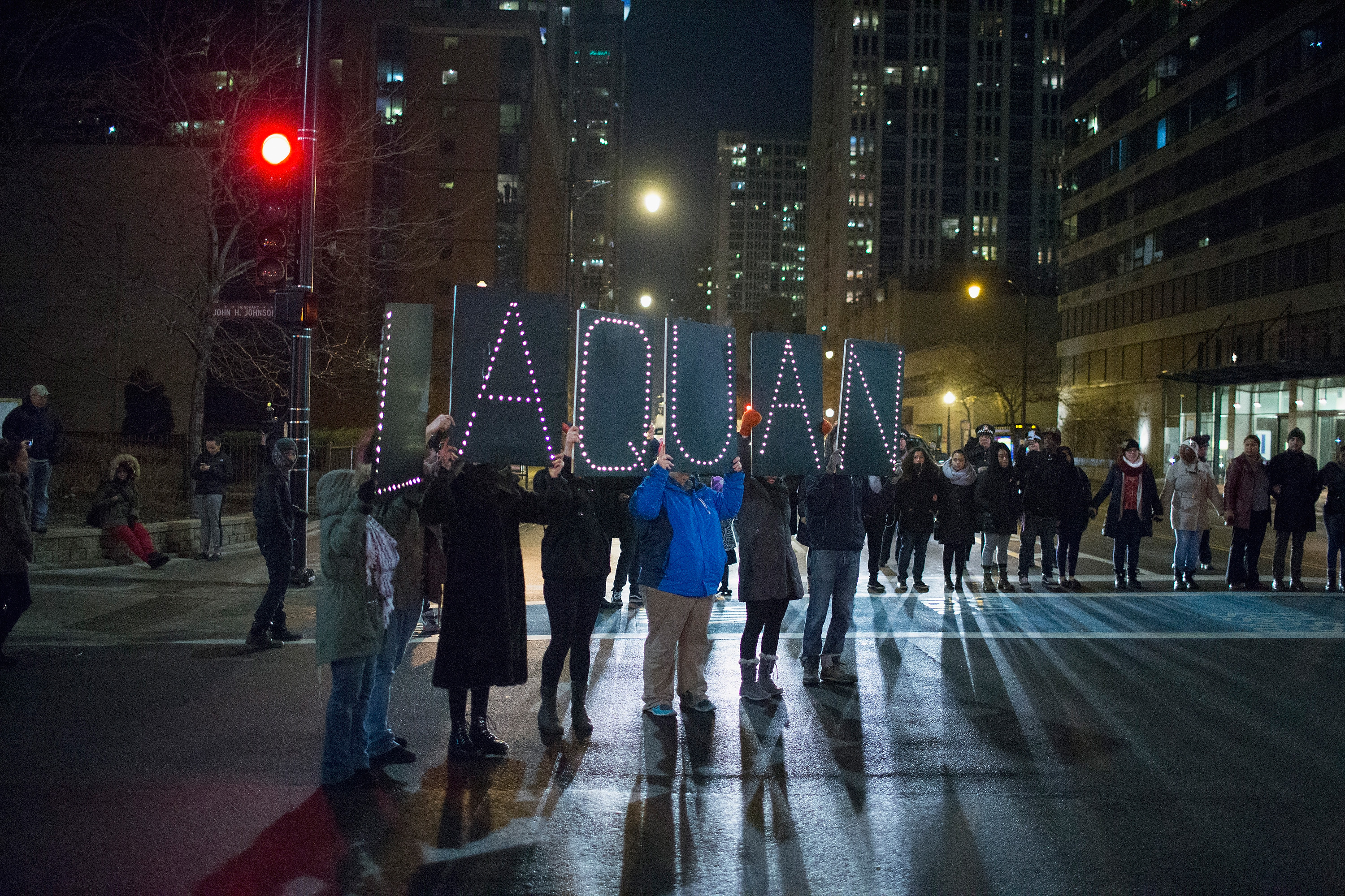 7 Chicago Cops Implicated in Alleged Cover-Up of Laquan McDonald Shooting