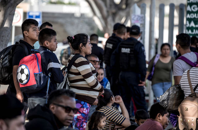 In Tijuana, A Volunteer-Managed List Determines Which U.S.-Bound Migrants Can Apply for Asylum