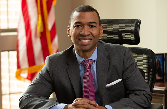 Steven L. Reed Sworn in as Montgomery’s First Black Mayor